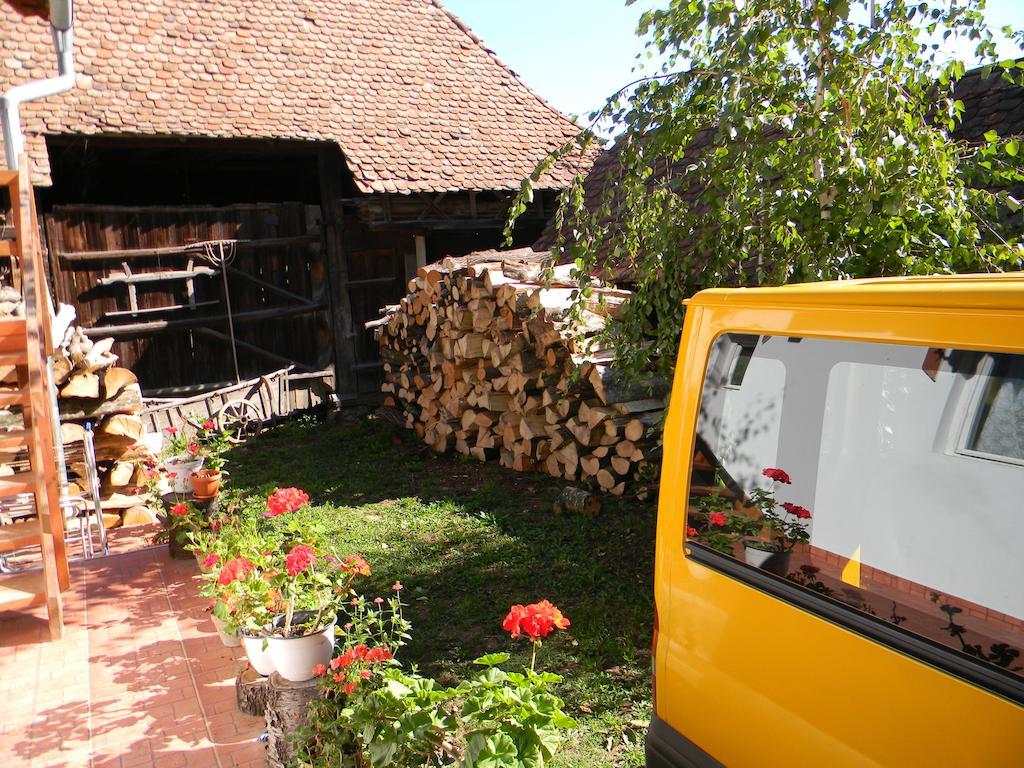 Kuekuello Vendeghaz Hotel Совата Екстериор снимка