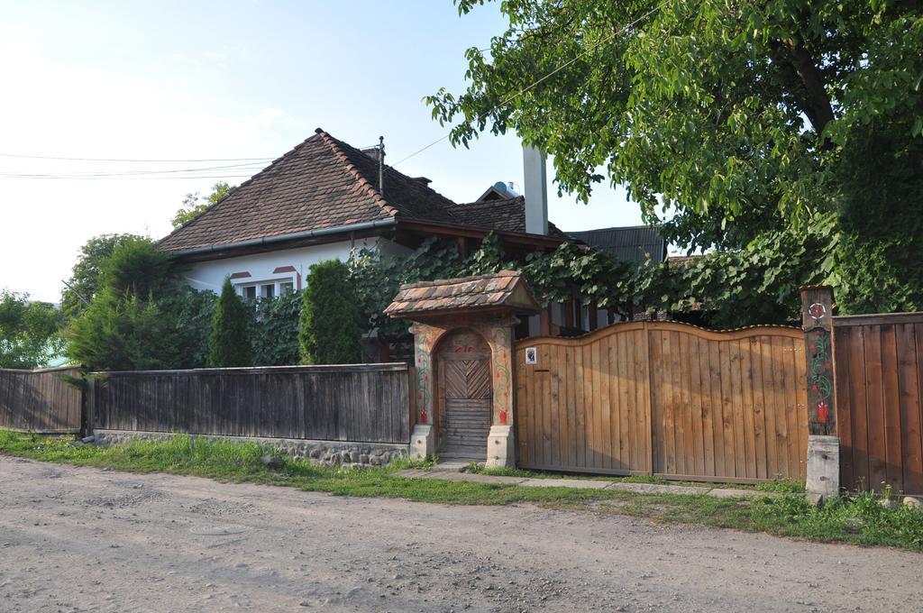 Kuekuello Vendeghaz Hotel Совата Екстериор снимка